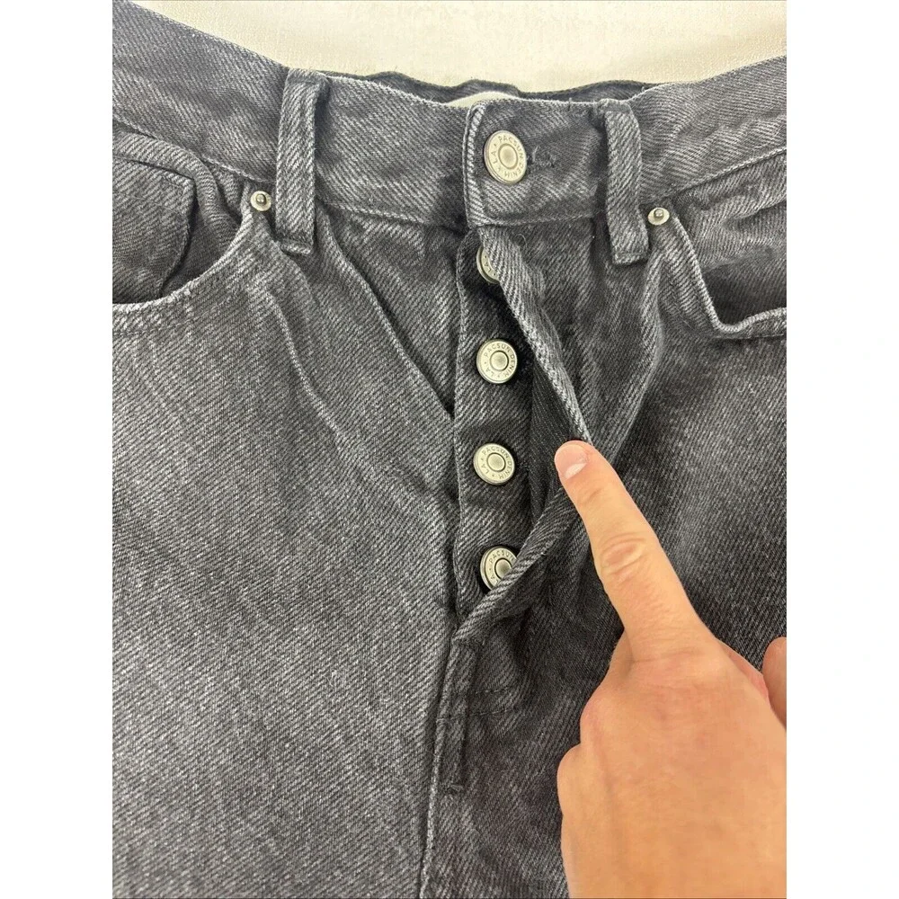 Pacsun Women's Size 26 Black Dad Jean Distressed Knee Holes‎